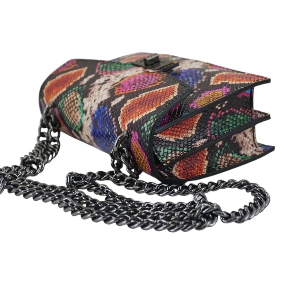 Стильная сумка кроссбоди с фактурой питон мульти